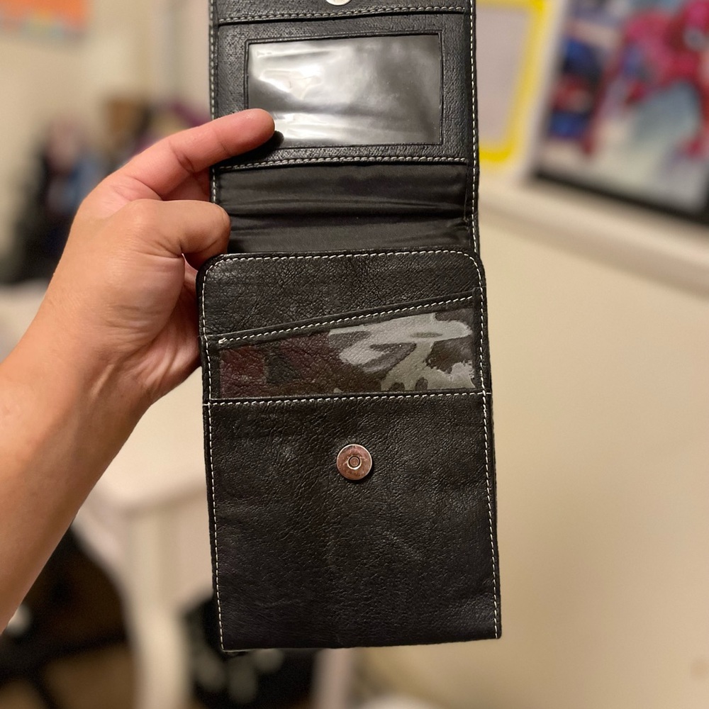 Coin Purse/Wallet W/ Tiny Flashlight - image 3